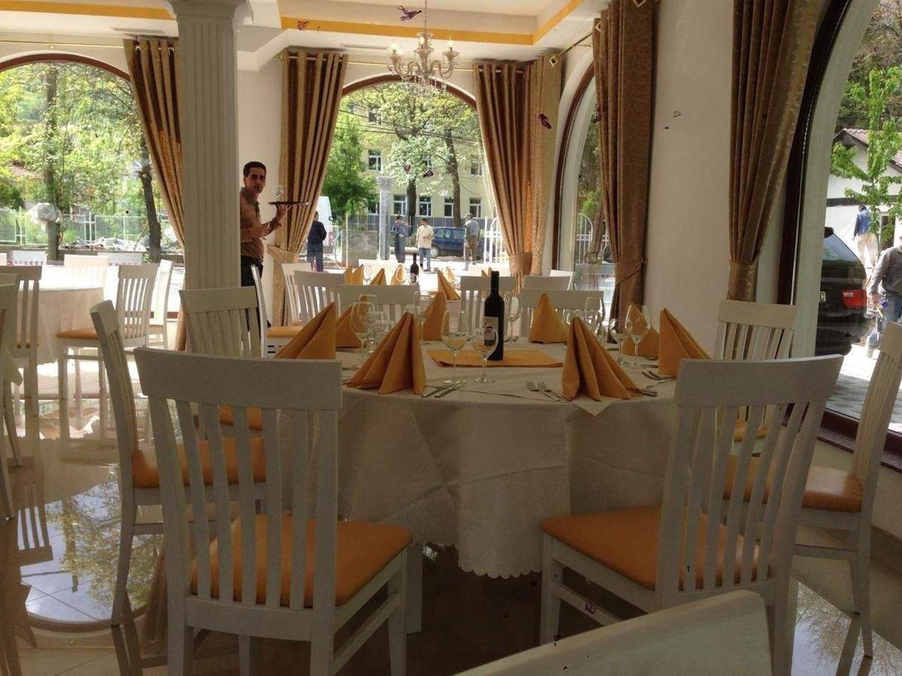 Camp Karagaq Peja Restaurant